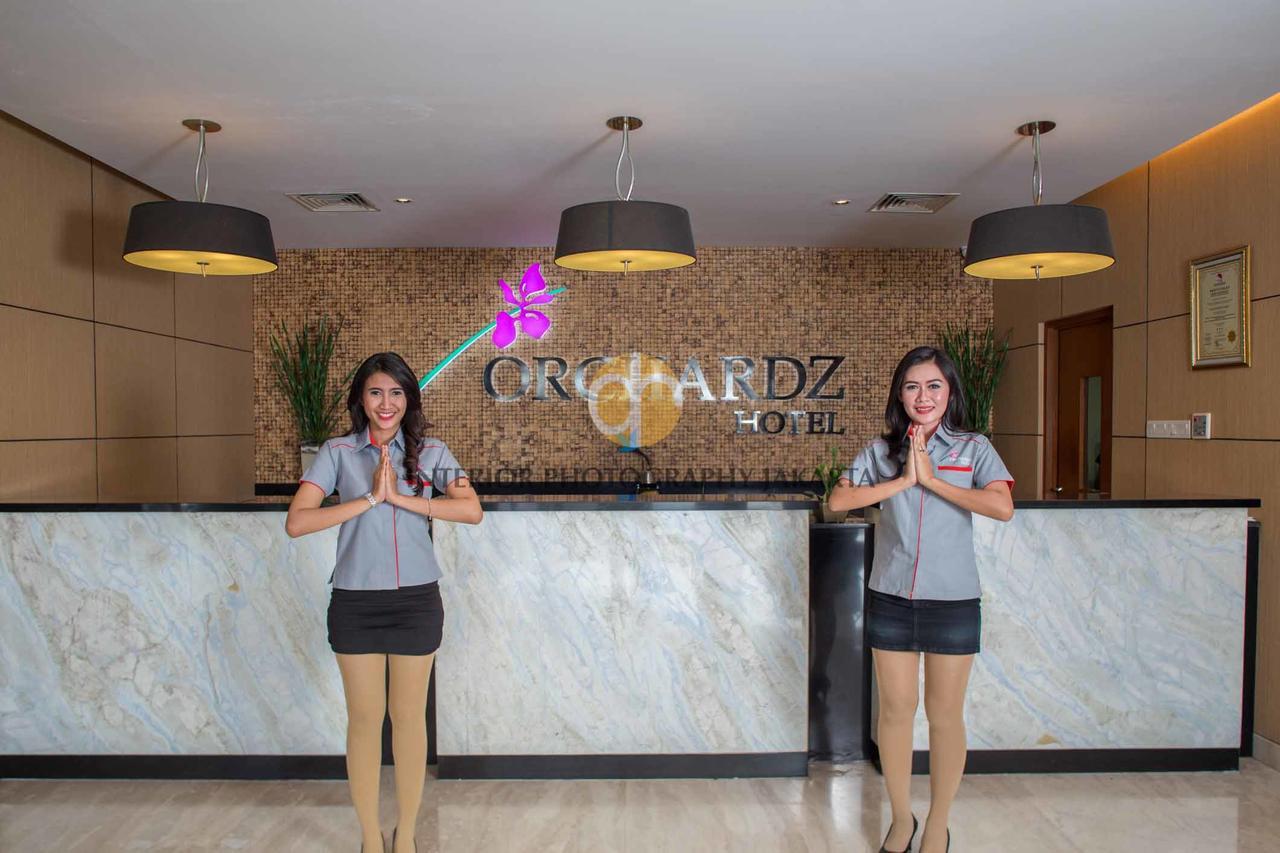 Orchardz Hotel Bandara Tangerang Kültér fotó